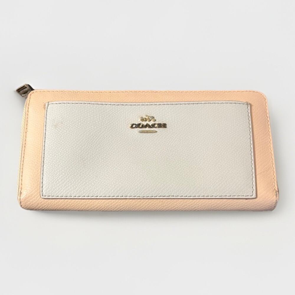 Coach New York Peachy Pink & White Leather Zip Around Bill Card Coin Wallet Rare